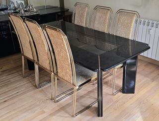 Comedor Mesa Negra y 6 Sillas Doradas