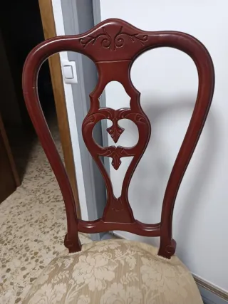 Lámpara de pie de madera de caoba con mesa auxilia