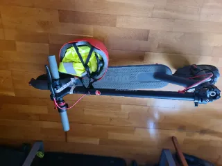 Scooter con candado de combinación