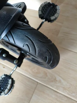 Triciclo Kinderkraft gris