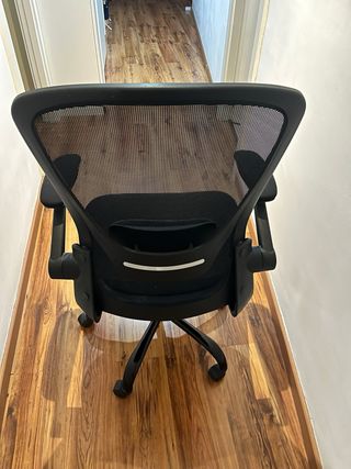 Silla de oficina ergonómica negra