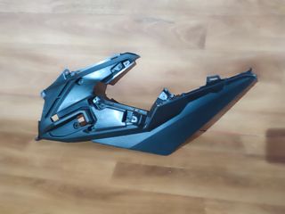 Tapa estribera derecha Honda ADV 350