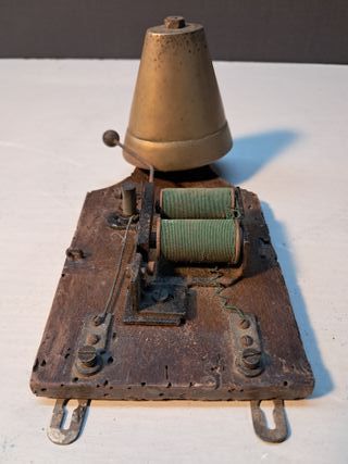 TIMBRE DE PARED ANTIGUO.