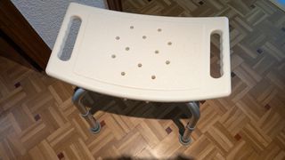 Silla de ducha ortopédica sin respaldo