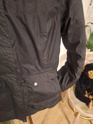 Cazadora alta montaña con capucha Waterproof