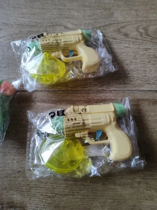 Pistola juguete nueva a estrenar