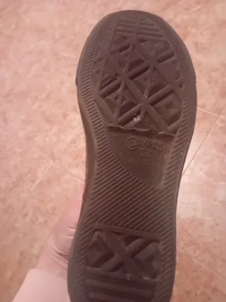 Converse calaveras rojas y negras T36.originales