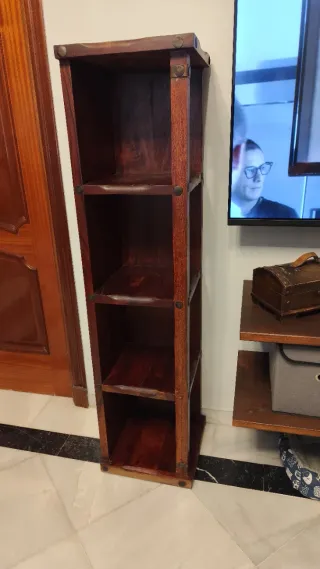 Mueble esquinero de madera