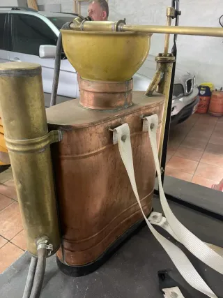 Antico solfatatore in rame