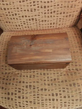 Cofre de madera rústico