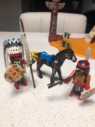 Playmobil Campamento Indio con figuras