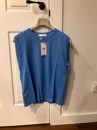 Camiseta Mango hombreras azul talla S