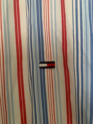 Camisa Tommy Hilfiger Rayas Azul y Rojo