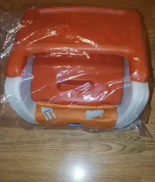 Trona portátil naranja y gris