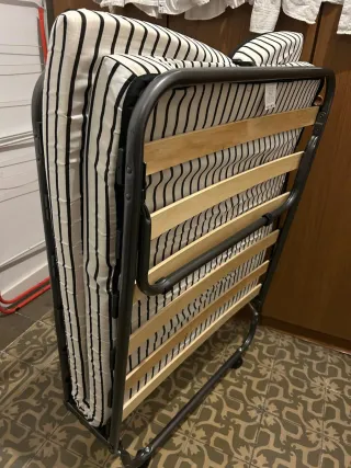 Cama Plegable Como Nueva