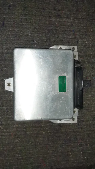 Centralita ECU Bosch 0 280 001 310 BMW 318