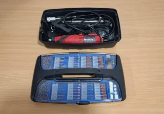 Taladro Einhell con accesorios