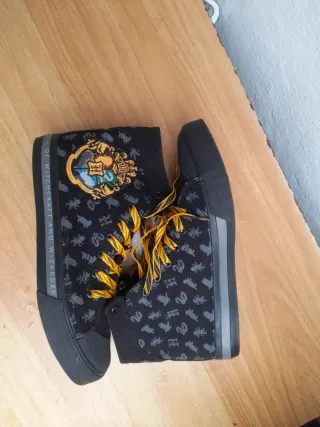 Zapatillas Harry Potter Negras y Doradas