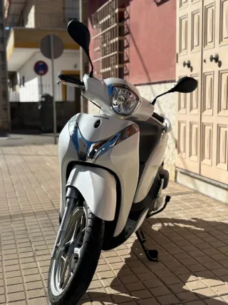 Honda SH Mode 125cc Scooter