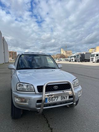 Toyota RAV4 2000