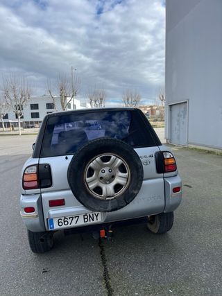 Toyota RAV4 2000