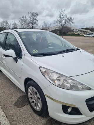 Peugeot 207+ (plus) año 2013