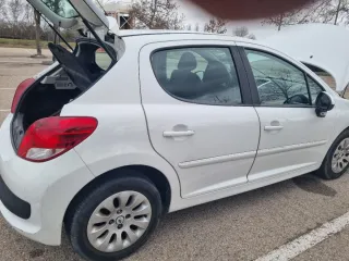 Peugeot 207+ (plus) año 2013