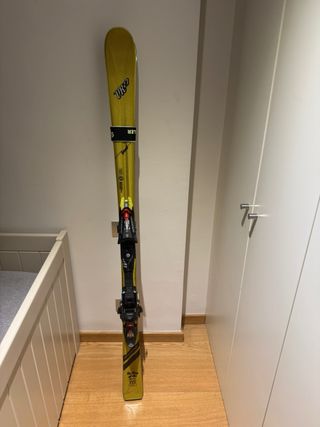 Esquís Dynastar 160cm con fijaciones