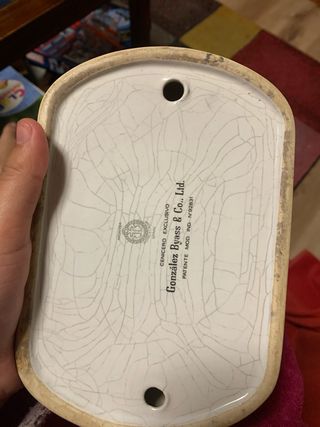 Cenicero de cerámica con diseño de estadio