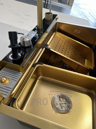 Fregadero Oro Multifunción con Pantalla Digital