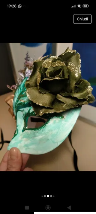 Maschera di carnevale decorata