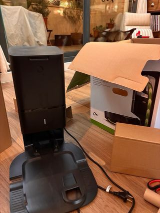 Roomba i7+ en caja original