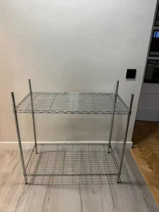 Estantería metálica