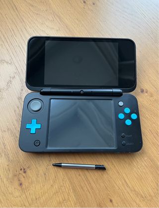 Nintendo new 2DS XL Negra y Azul