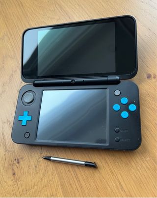 Nintendo new 2DS XL Negra y Azul