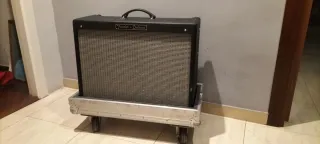 Fender Hot Rod Deluxe + Flight Case