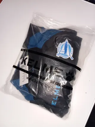 Chaqueta Deportivo Alavés Kelme