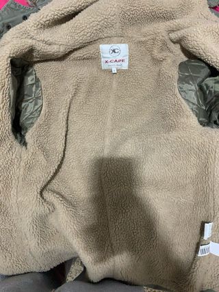 Chaquetón verde con capucha