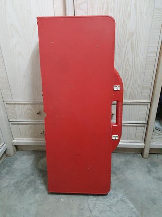 Mesa plegable roja