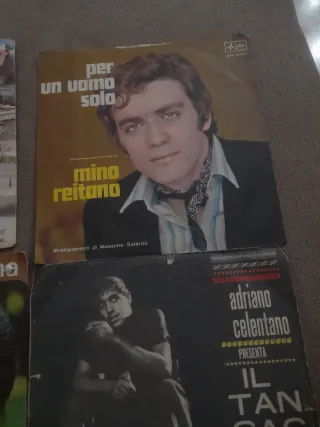 4 dischi 45 giri Adriano Celentano Mino Reitano