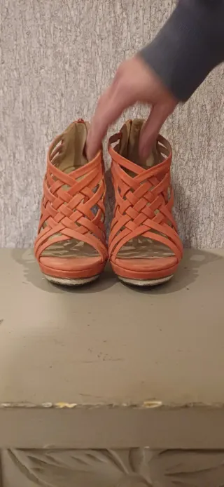 Sandalias ALDO Naranja/Rosa. Puestas una vez.