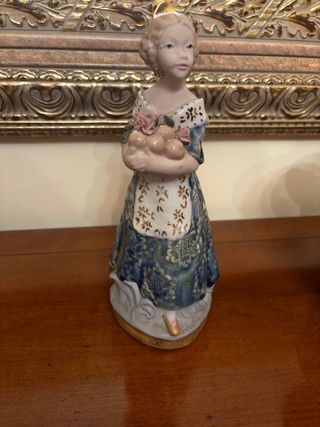 Figura Porcelana Ramon Inglés Fallera valenciana