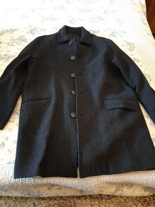 2 Cappotti Neri Taglia L prezzo trattabile