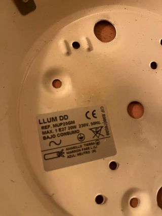 Plafón de techo cristal y metal