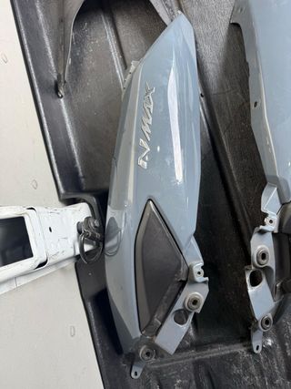 Tapas Plásticos Yamaha NMAX 2021