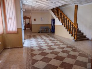 Se vende o alquila local comercial