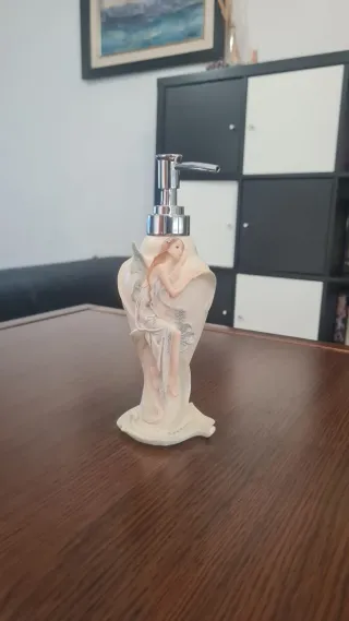 Figura de Hada dispensador de Gel