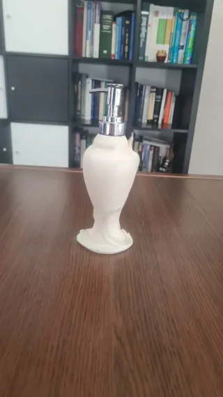 Figura de Hada dispensador de Gel