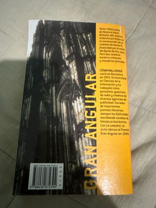 La catedral (Gran Angular) (Spanish Edition)