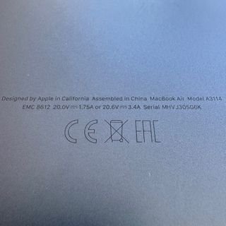 MB_AIR 15” 24GB 1TB 100%_Bateria SemiNuevo